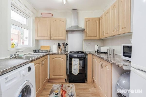 Impeccable and Welcoming 3-bed House in London Öne Çıkan Resim