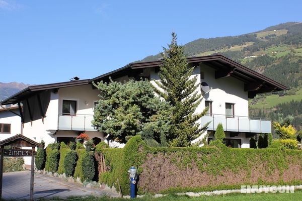 Apartment in Aschau im Zillertal With Balcony and Parking Öne Çıkan Resim