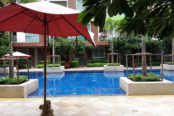 Apartment in Bangkok near Pool Öne Çıkan Resim