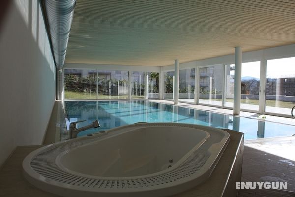 Indoor Swimming Pool, Sauna, Fitness, Private Gardens, Spacious Modern Apartment Öne Çıkan Resim