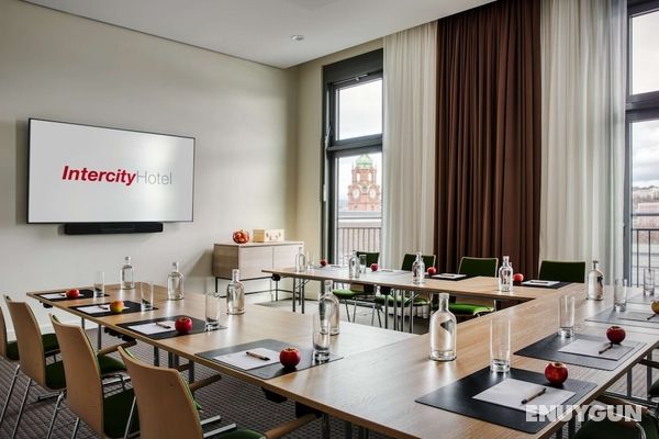 IntercityHotel Wiesbaden Genel