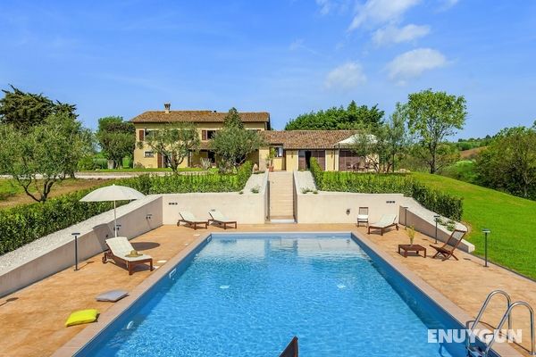Inviting Holiday Home in San Costanzo With Swimming Pool Öne Çıkan Resim
