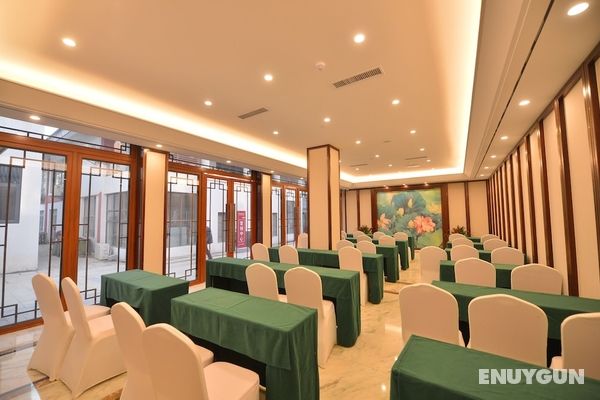 Jingcui Huanyi Hotel Genel