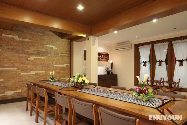 Kertanegara Premium Guest House Genel