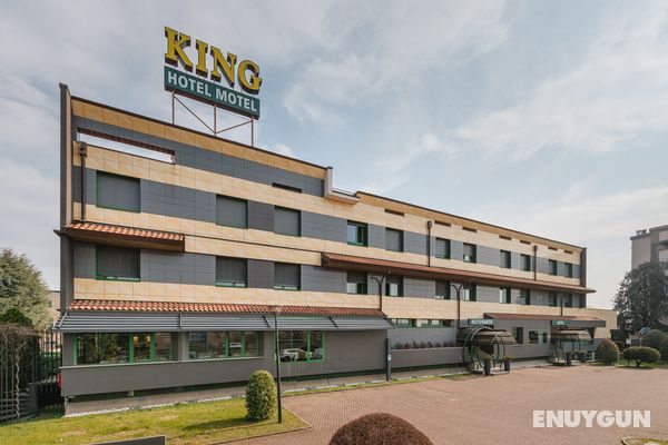 King Hotel Genel