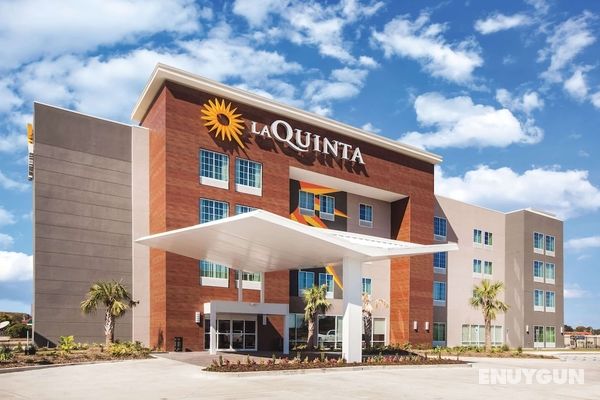 La Quinta Inn & Suites by Wyndham Baton Rouge - Port Allen Öne Çıkan Resim