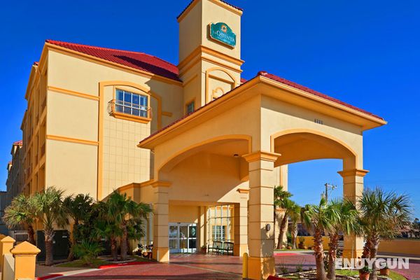 La Quinta Inn & Suites South Padre Beach Genel
