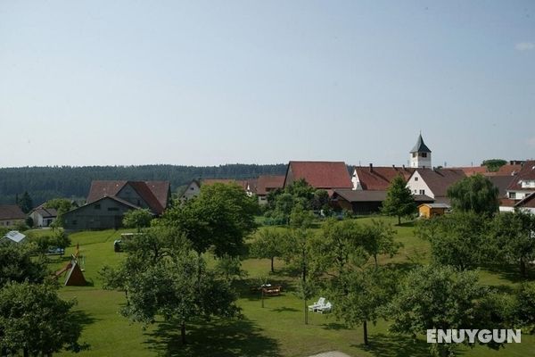 Landgasthof Löwen Genel
