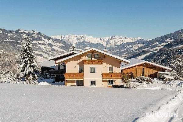 Large Apartment in Sankt Johann im Pongau near Ski Area Öne Çıkan Resim