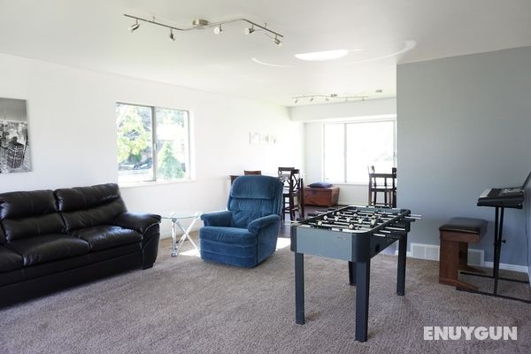 Large Room near UVU & BYU Genel