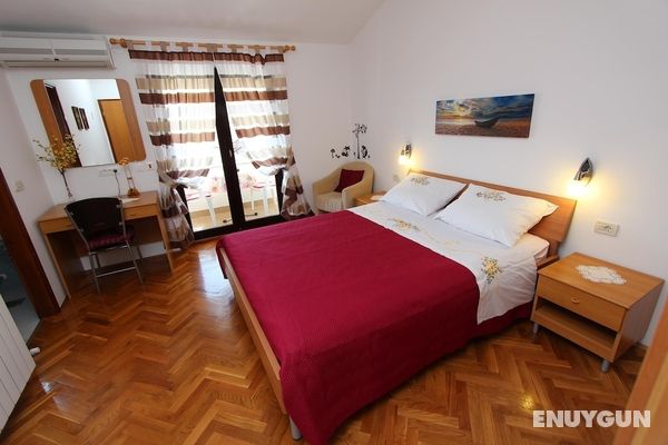 Lea Double Room With Balcony Öne Çıkan Resim