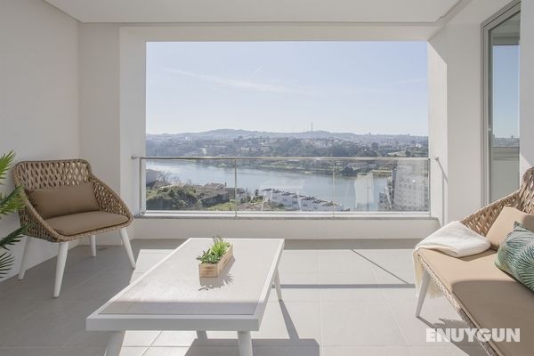 Liiiving - Luxury River View Apartment X Dış Mekan