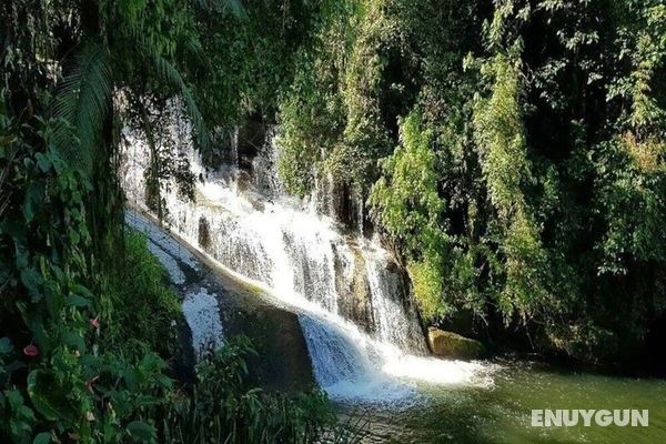 Linda casa próxima  cachoeiras de Paraty Öne Çıkan Resim
