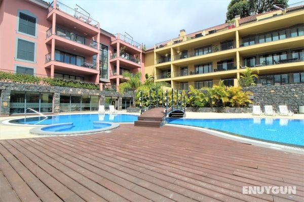 Living Apartment With Private Pool, Jacuzzi and Gym Öne Çıkan Resim