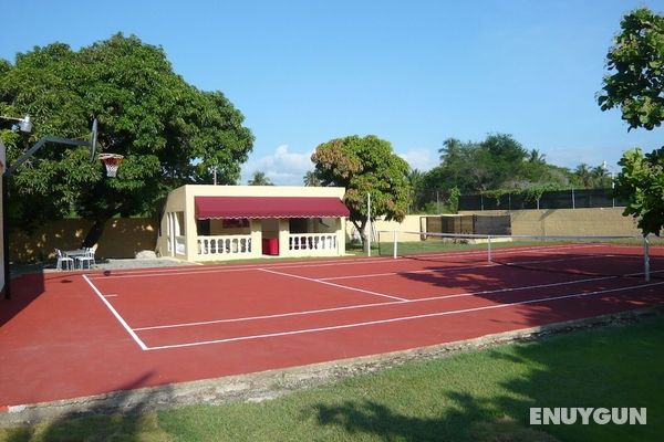 Villa Los Almendros - 2 Private Pools, Private Tennis Court and Playground Genel