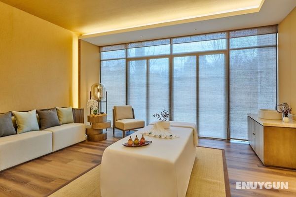 Lushan West Sea Resort, Curio Collection by Hilton Genel