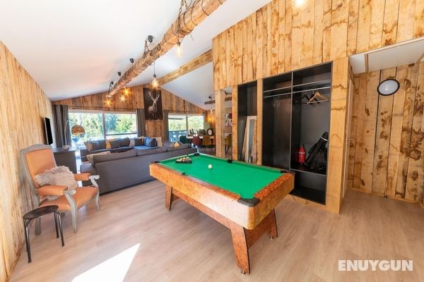 Luxurious Chalet at a few Minutes From the Lake of Butgenbach and the High Fens Genel
