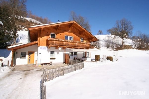 Luxurious Apartment in Brixen im Thale Tyrol With Balcony Öne Çıkan Resim