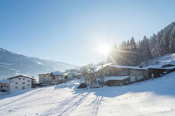 Luxurious Apartment in Kaltenbach Near Ski Area Öne Çıkan Resim