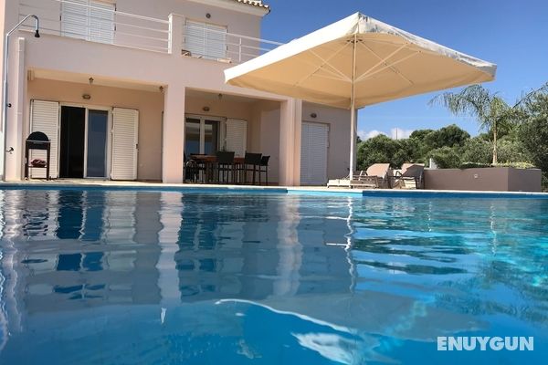 Luxurious Villa in Kamaria Peloponnese With Swimming Pool Dış Mekan