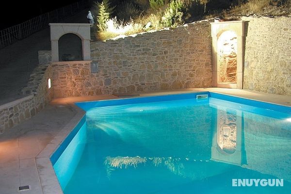 Luxurious Villa in Malades Crete With Swimming Pool Öne Çıkan Resim