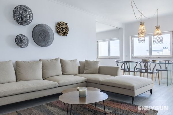 Luxurious Seaview Apartment in Estoril Öne Çıkan Resim
