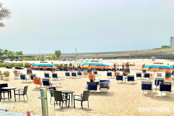 Luxurious Stay in Jumeirah Beach Residence Öne Çıkan Resim