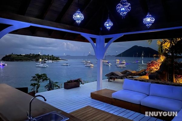 Luxury 7BR Waterfront Villa w Instaviews Boat Oda