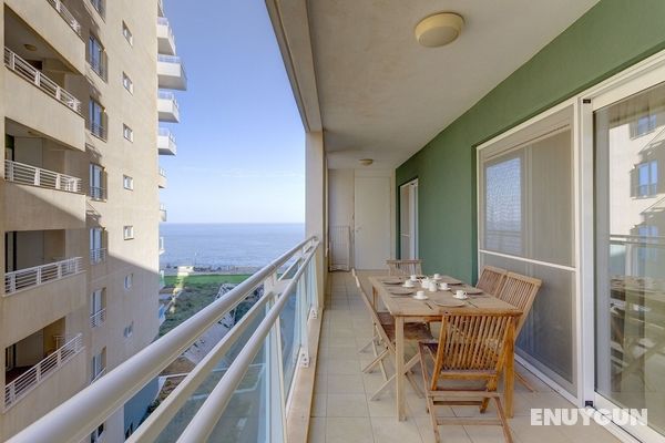 Luxury Apt with Side Sea Views & Pool, Top Location Öne Çıkan Resim