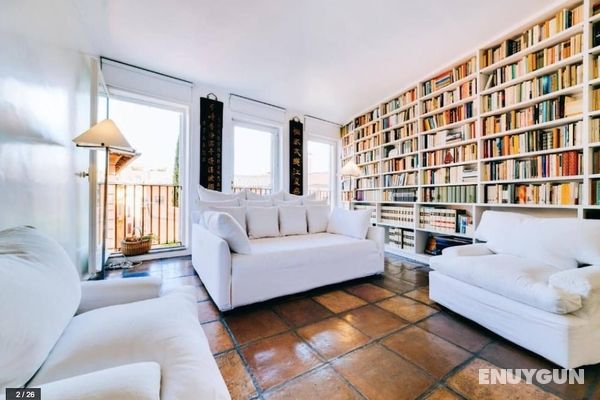 Luxury Art Apartment In Trastevere With Terrace Genel