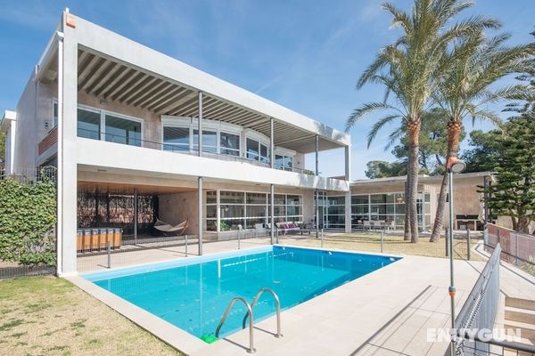 Luxury Beachfront Villa in Tarragona TH 63 Öne Çıkan Resim