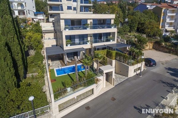 Luxury Home With Private Pool and Sauna for use, Near the Sea Öne Çıkan Resim