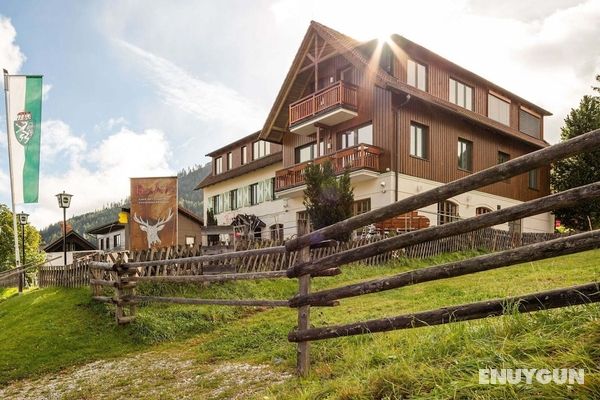 Luxury Apartment in Hohentauern Near Ski Area and Balcony Öne Çıkan Resim