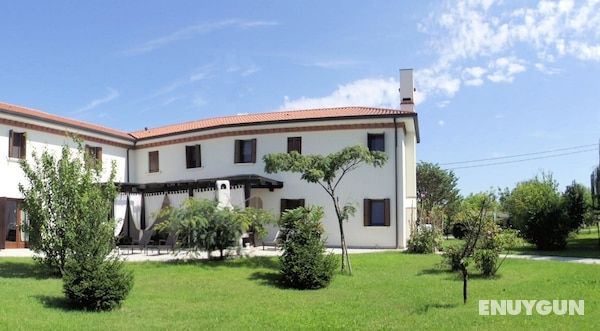 Luxury Villa Near Venice in the Prosecco Region Öne Çıkan Resim