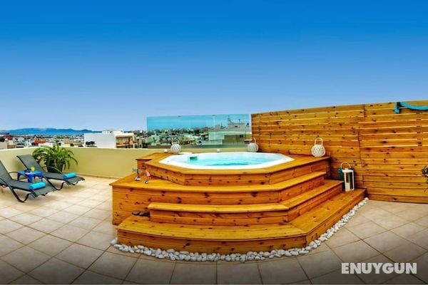 Luxury Sea View Penthouse with Hot Tub Öne Çıkan Resim