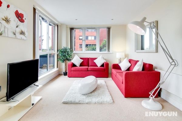 Luxury Two Bed Apartment With Roof Terrace Oda