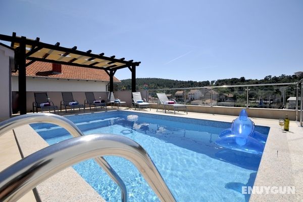 Luxury Villarooftop Pool Avbl in Season Öne Çıkan Resim