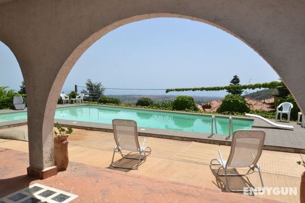 Luxury Villa With Private Pool Between Etna and the sea Öne Çıkan Resim