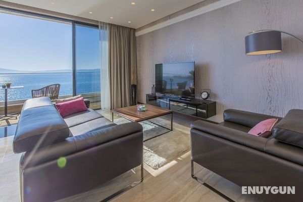 Luxury Apartment With Private Swimming Pool, Near the Beach Öne Çıkan Resim