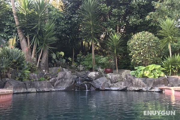 Magical Retreat with Luxury Pool & Spa Öne Çıkan Resim