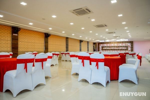 Hotel Mansha Regency Genel