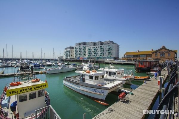 Marina Apartment Parking by Brighton Holiday Lets Öne Çıkan Resim