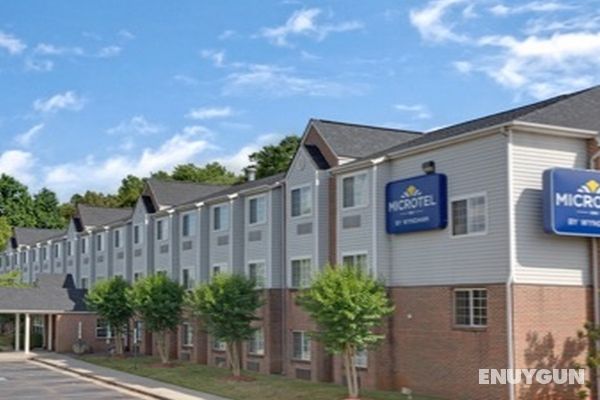 MICROTEL INN & SUITES BY WYNDHAM CHARLOTTE/UNIVER Genel