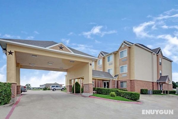 MICROTEL INN & SUITES BY WYNDHAM MESQUITE/DALLAS  Genel