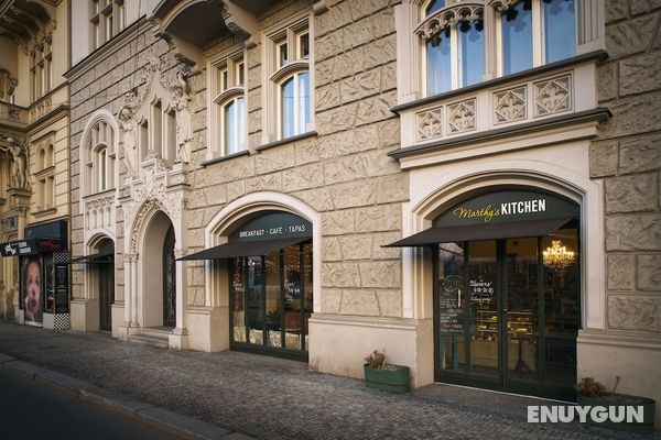 MN6 Luxury Suites by Prague Residences Dış Mekan