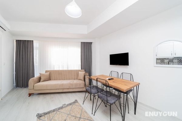 Modern and Comfortable Apartment in Muratpasa Öne Çıkan Resim