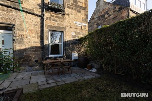 Modern and Jazzy 2 Bedroom House in Edinburgh Dış Mekan