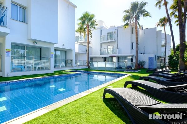 Modern and Perfectly Planned Vacation Home for Three in Ayia Napa All Yours Öne Çıkan Resim