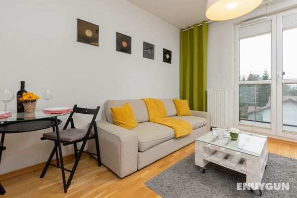 Modern Apartment Bemowo by Renters Öne Çıkan Resim