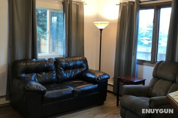 Modern, Exquisite 1-bedroom Home in Anchorage Oda Düzeni